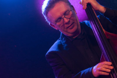 DSC05664-2026-02-21-Boris-van-der-Lek-Jazzfluencers-@-Podium-aan-Zee-by-Iwan-de-Brabander_resultaat