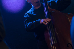 DSC05686-2026-02-21-Boris-van-der-Lek-Jazzfluencers-@-Podium-aan-Zee-by-Iwan-de-Brabander_resultaat