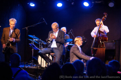 IMG_7601-2022-10-09-Boris-van-der-Lek-Koos-van-de-Hout-Trio-@-Podium-aan-Zee-by-Iwan-de-Brabander-2_resultaat